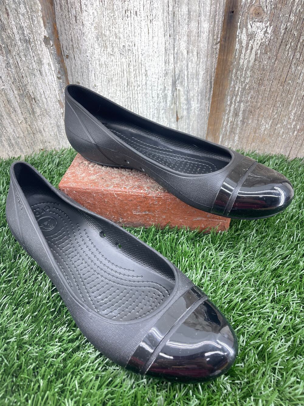 Crocs Cap Toe Black Ballet Flats Flats Women's 10
